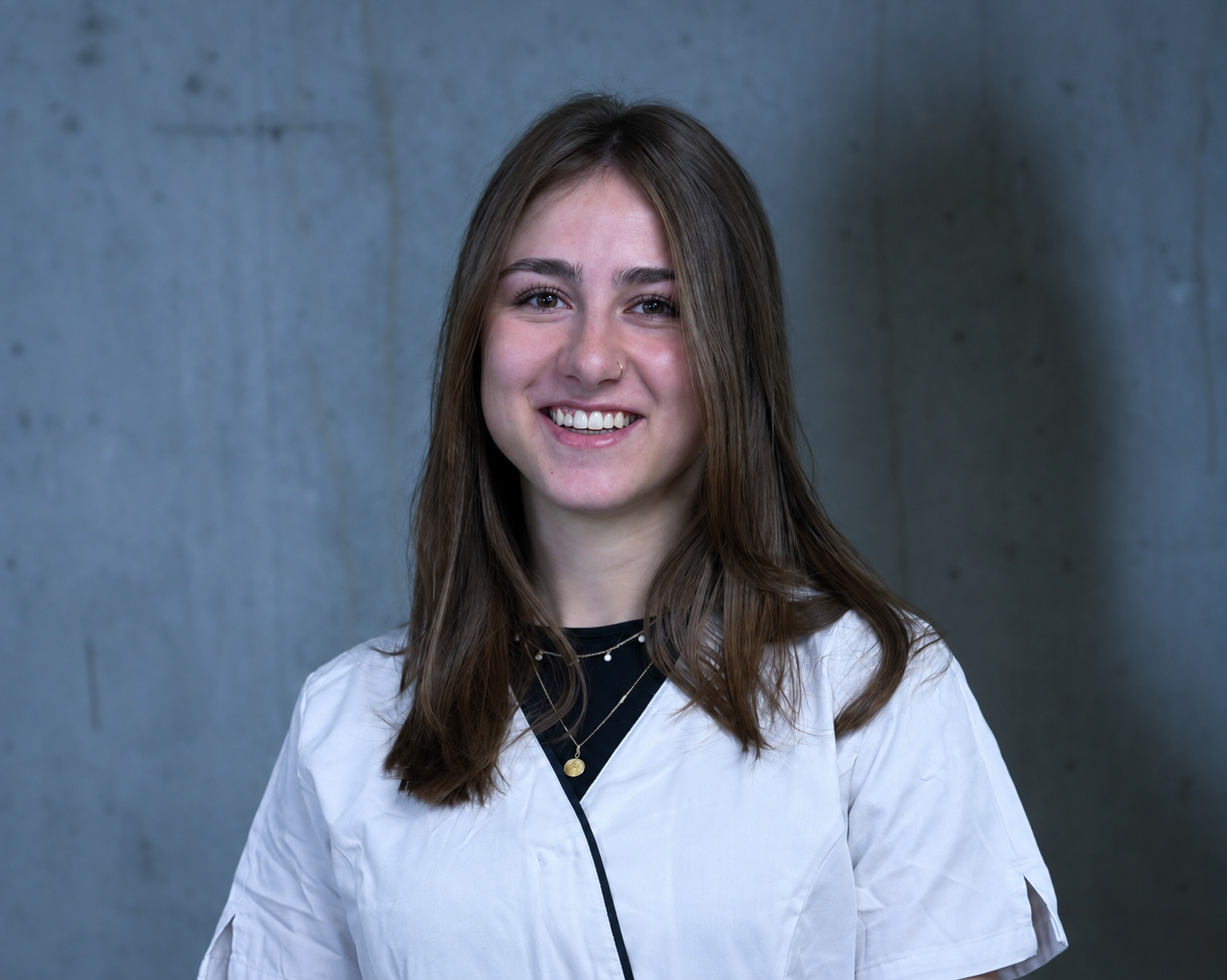 Portrait von Anina Kippel, Pharma-Assistentin EFZ