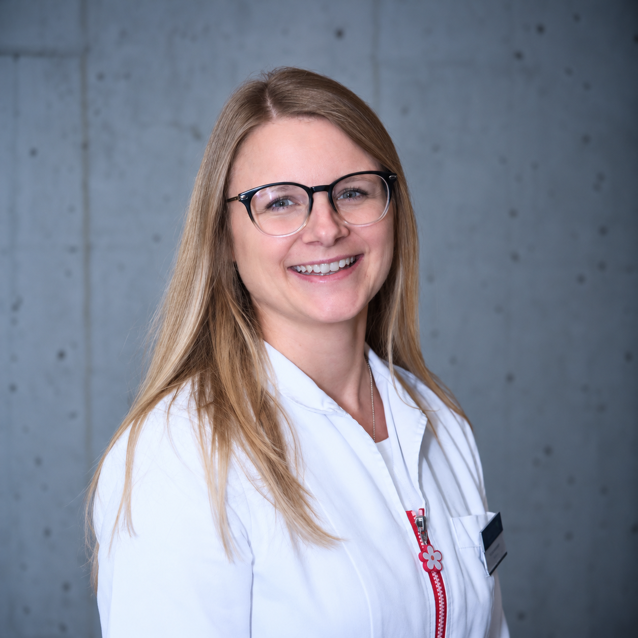 Portrait von Tanja Andereggen, Drogistin EFZ